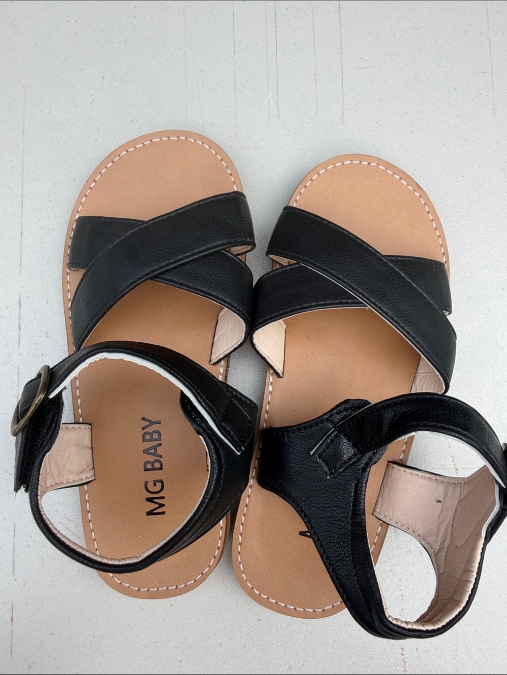 MG Baby Black Cross-Strap Kids Sandals